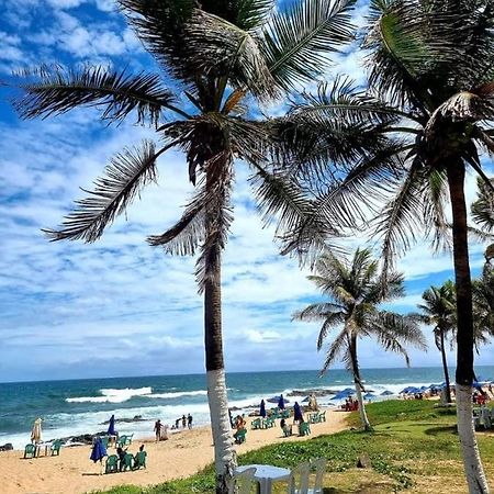 Kitnets Itapua Residencia - 1 Minuto De Caminhada Ate A Praia Salvador Esterno foto