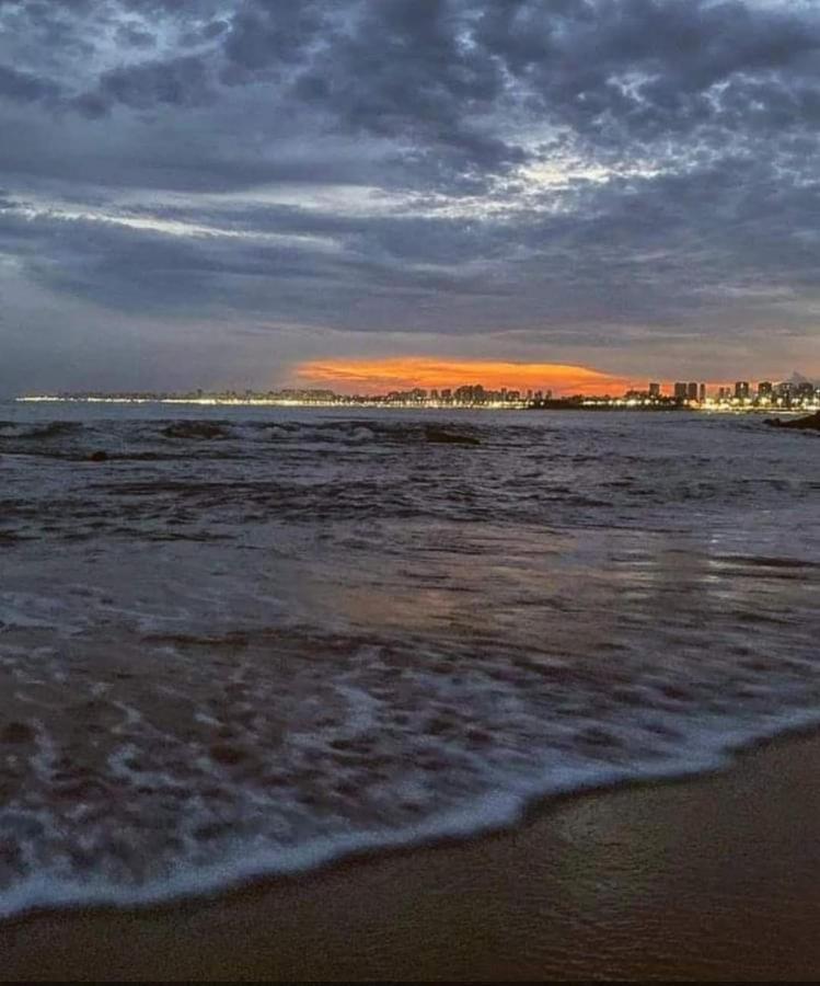 Kitnets Itapua Residencia - 1 Minuto De Caminhada Ate A Praia Salvador Esterno foto