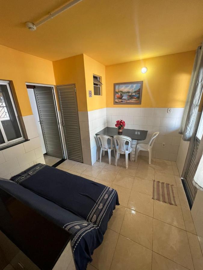 Kitnets Itapua Residencia - 1 Minuto De Caminhada Ate A Praia Salvador Esterno foto